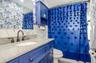 !st Floor Full Bathroom
