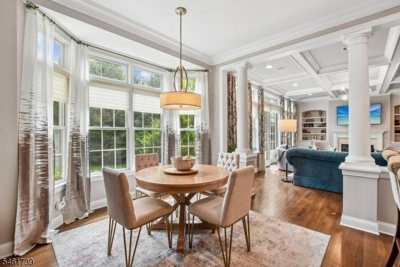 Breakfast room