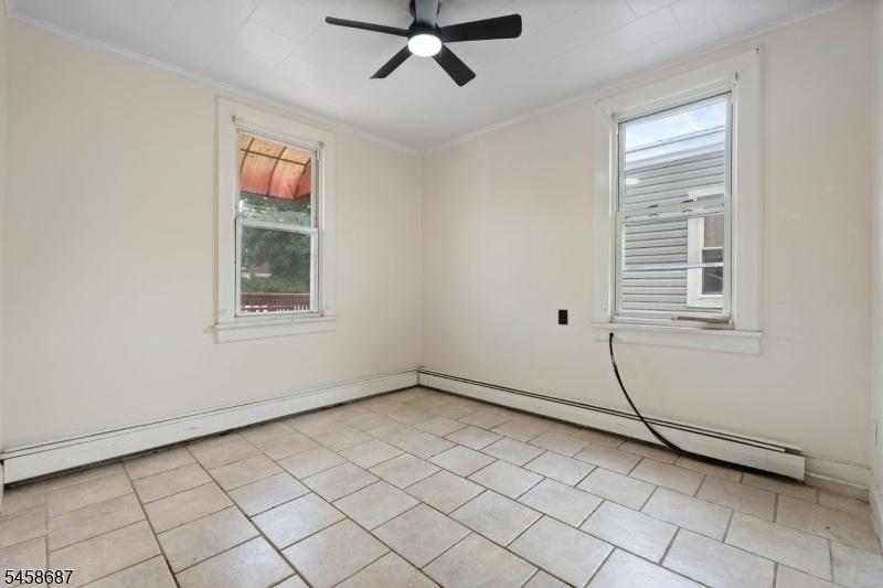 Upstairs Bedroom 1