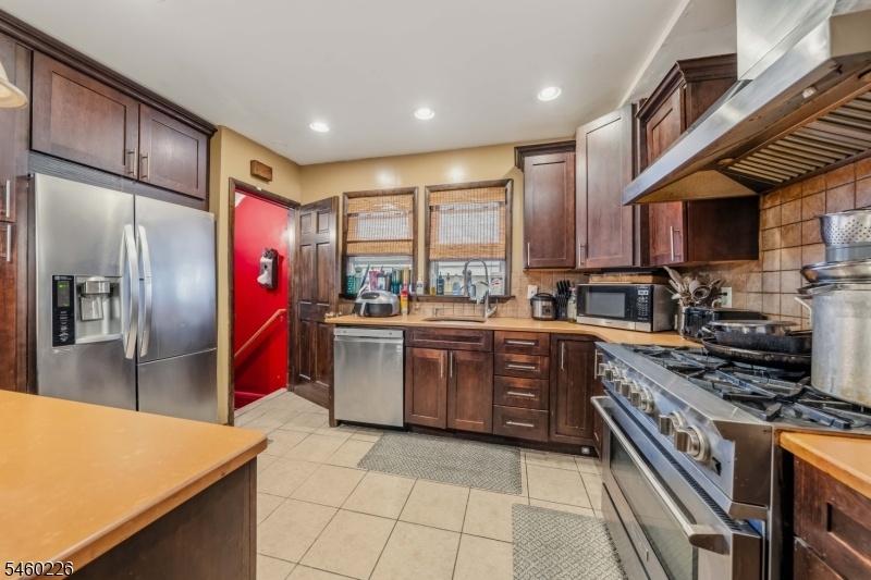 Unit 1 Kitchen