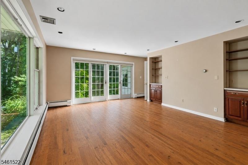 Family Room 20x15