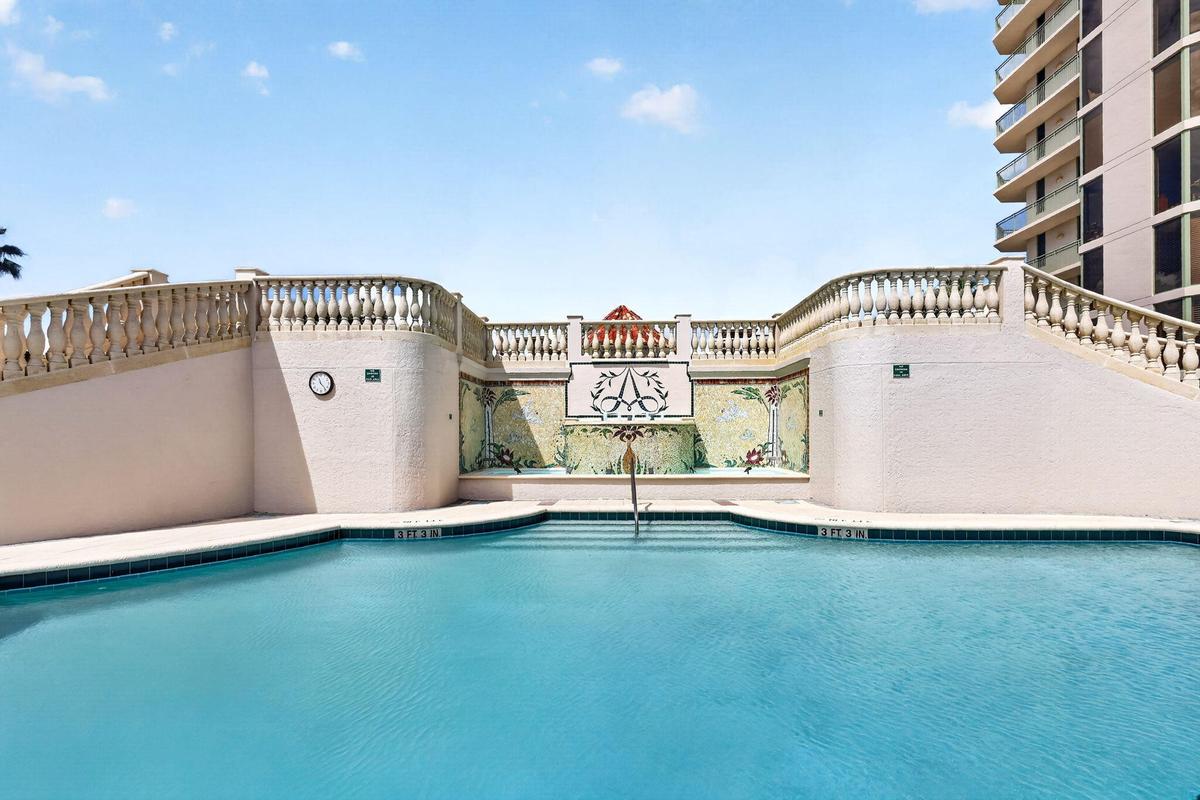 HEATED POOL