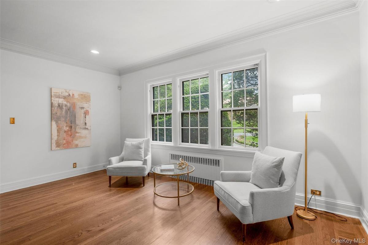 Living room sitting area