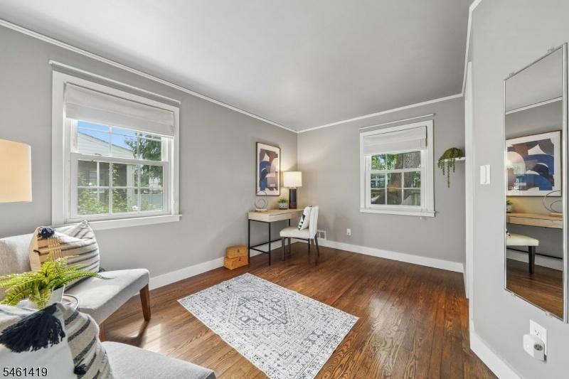 1st Floor Bedroom/Den/Office