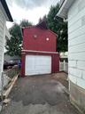 detached garage
