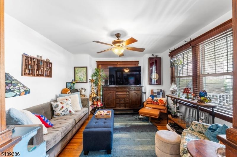 1st fl living room