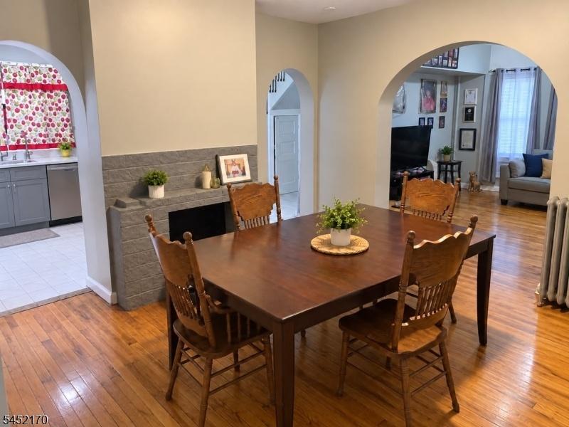 1st Floor Dinning Room