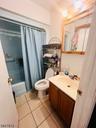 Master suite bathroom