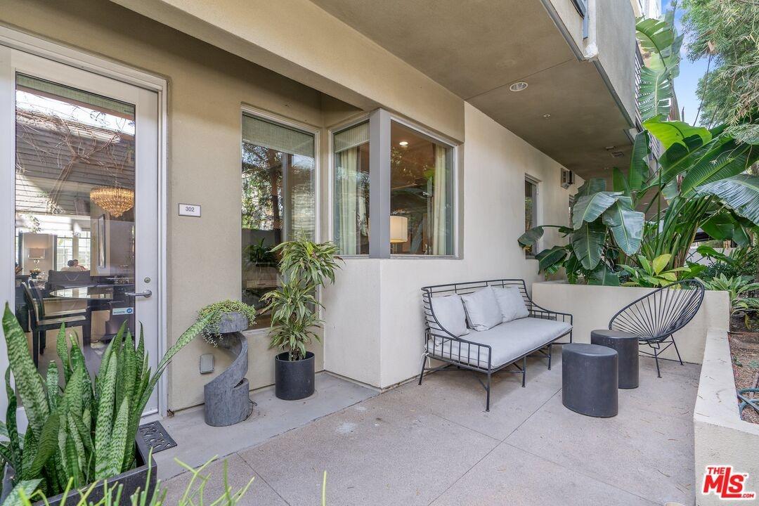 Private Courtyard