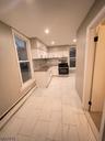 EAT IN KITCHEN