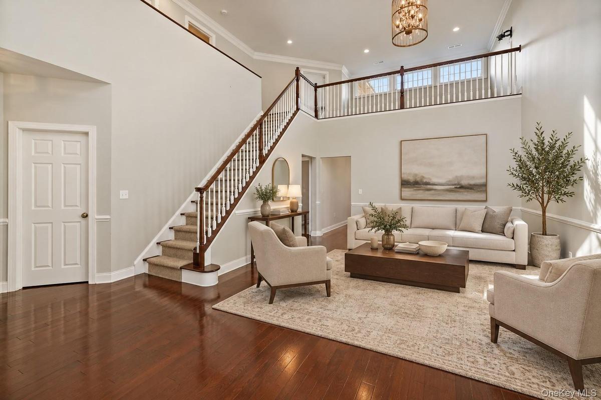 Virtually Staged