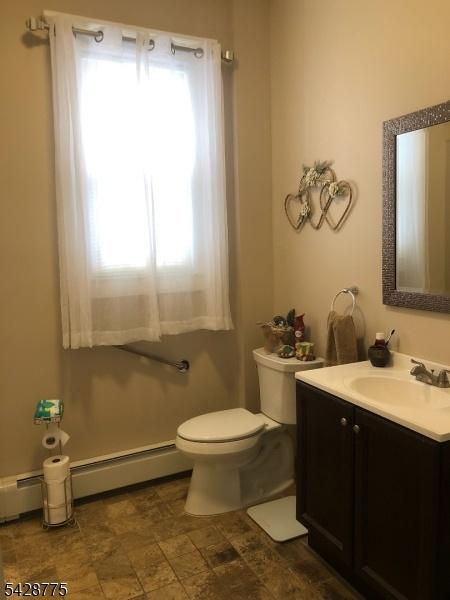 Updated Full Bathroom