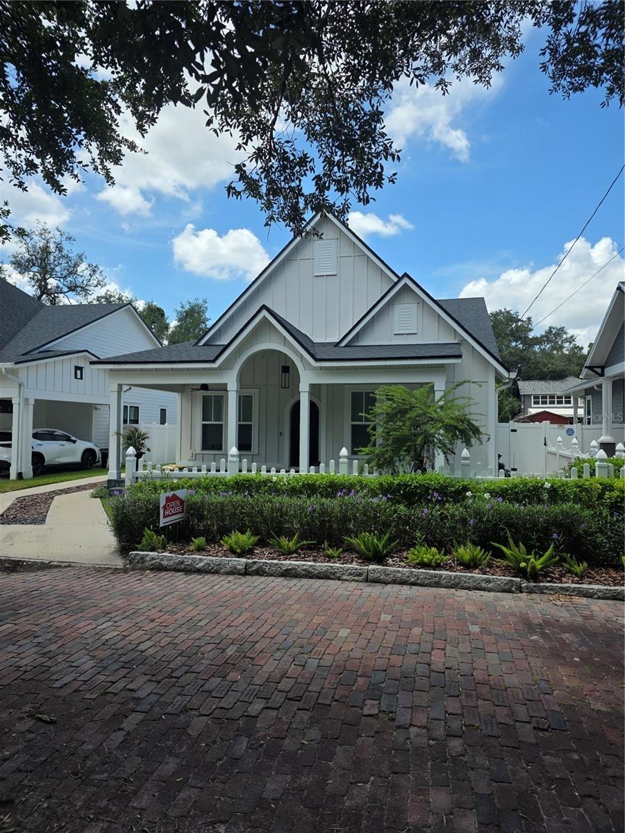Perfect Key West cottage right in the middle of Tampa Heights
