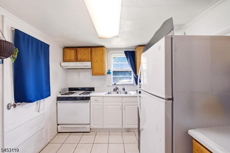 Kitchen in Unit # 87