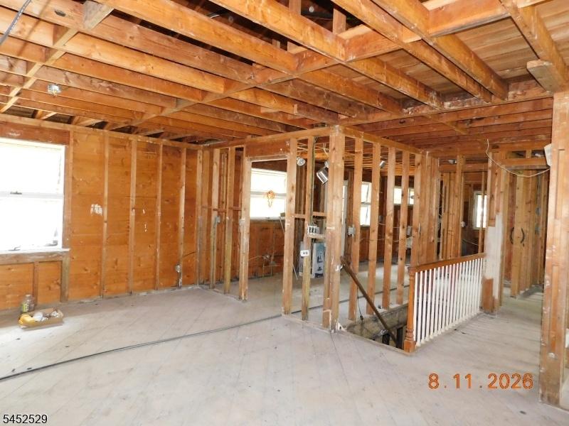 Living room / dining area