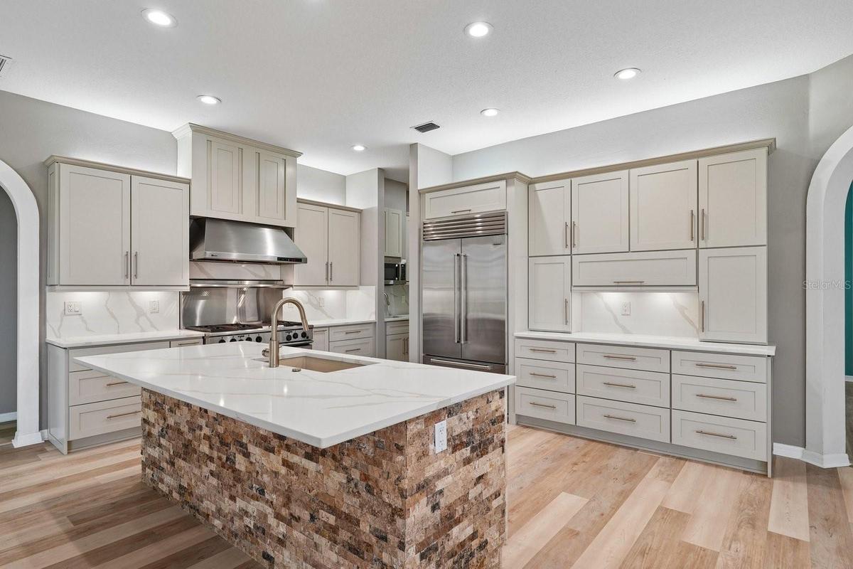 Kitchen Island with Seating