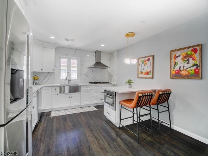 Eat in Kitchen