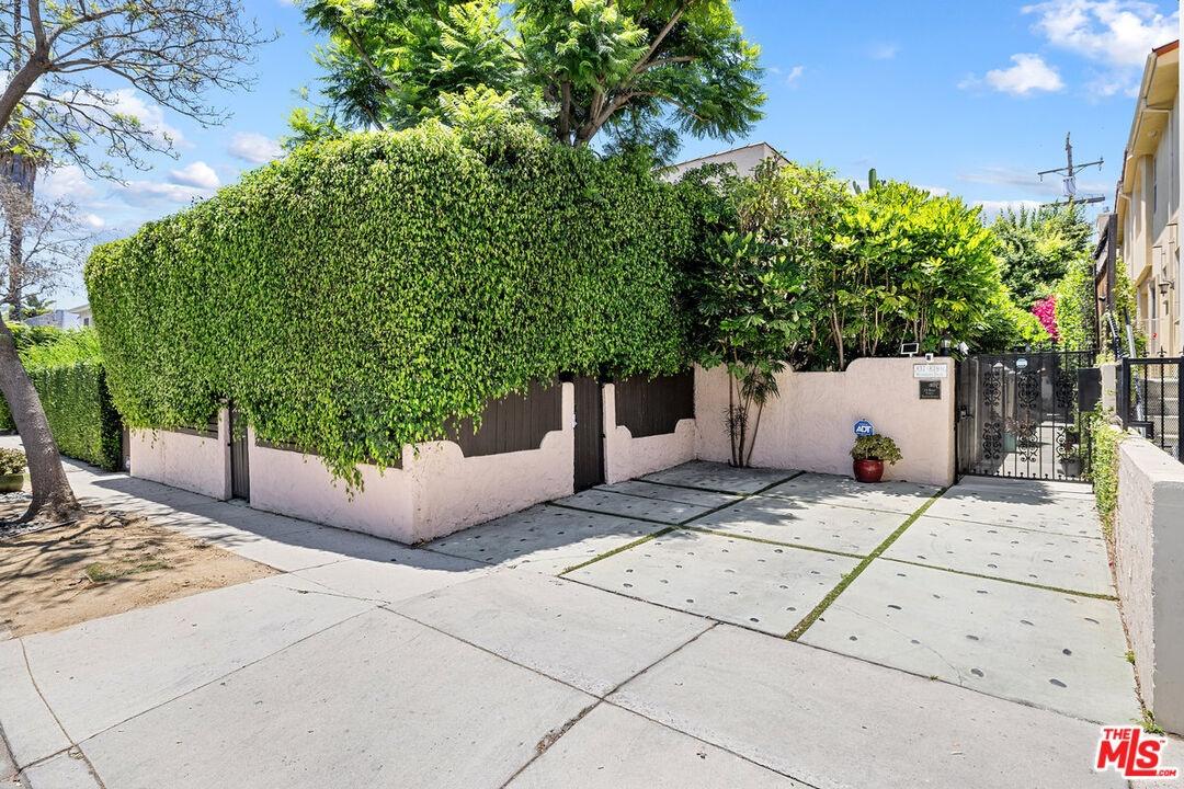 4 Plex Townhomes