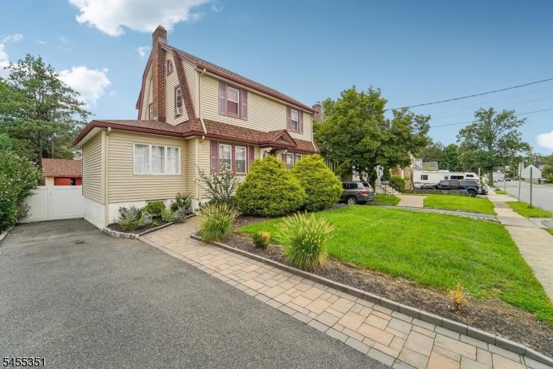Ample Driveway Parking