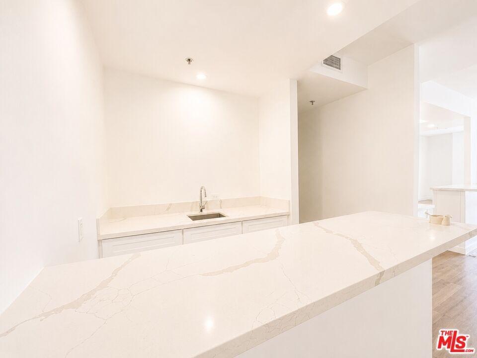 Wet bar