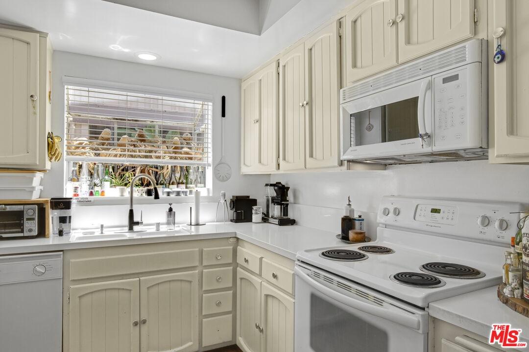 Kitchen 3903