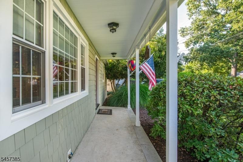 Private Peaceful Front Porch