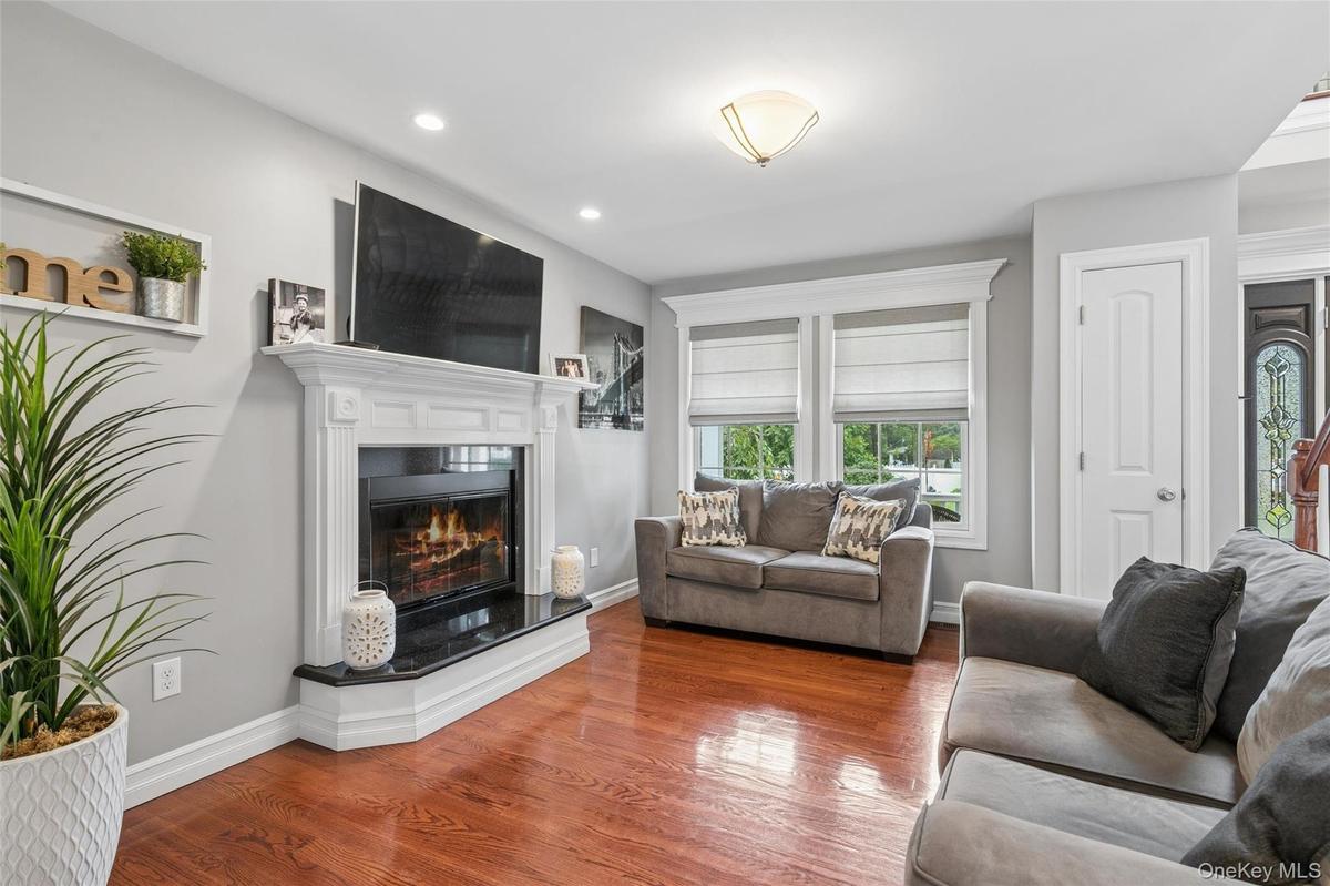 Formal Living Room w/Wood Burning Fireplace