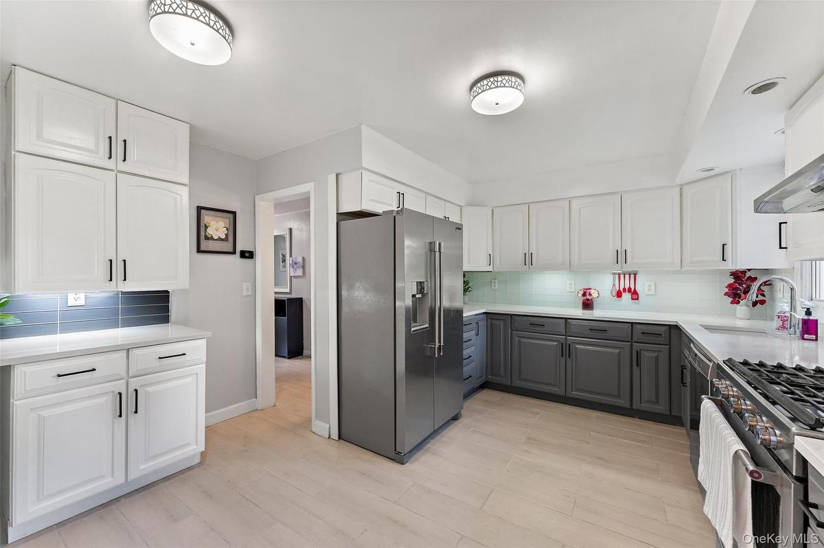 Plenty of kitchen storage