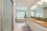 Primary en suite