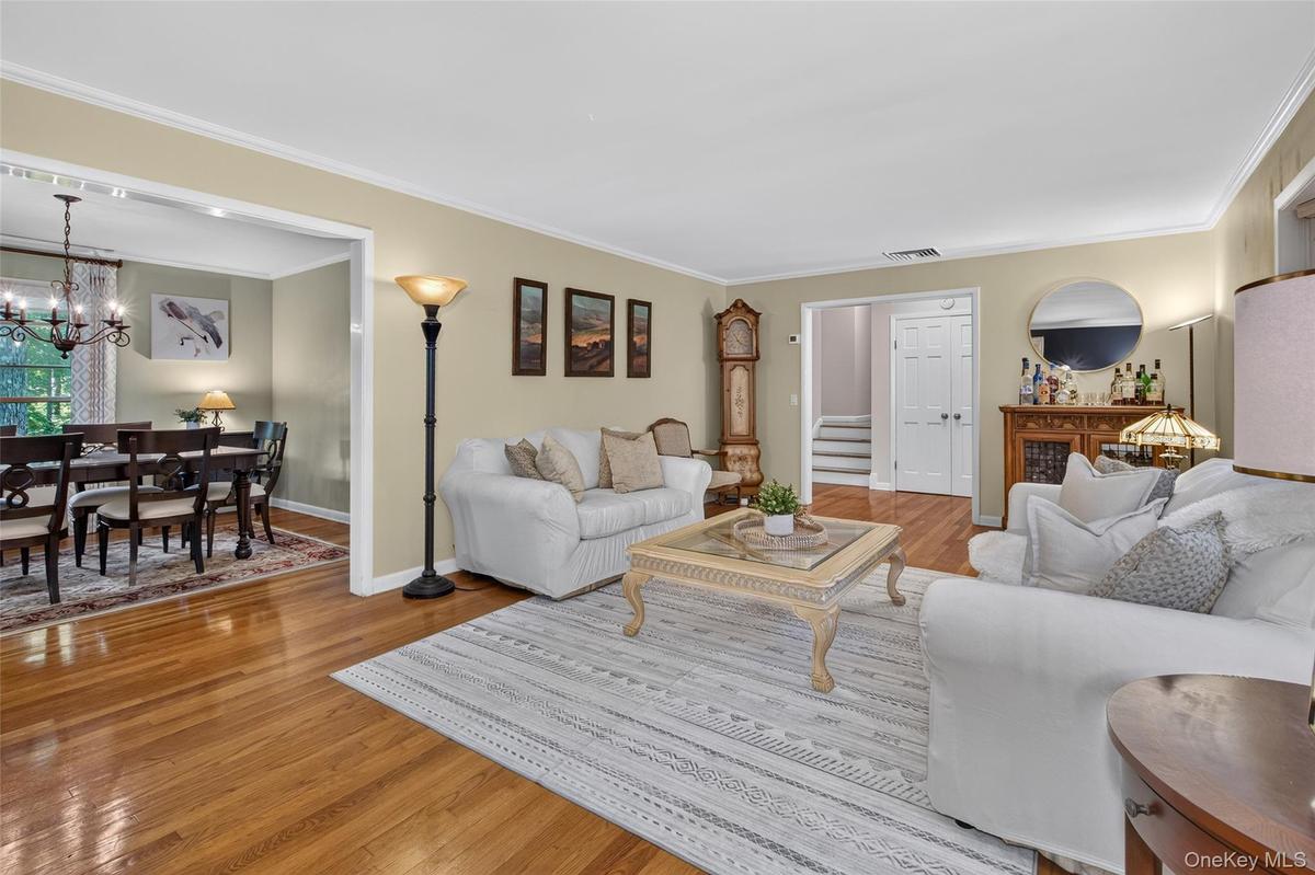 Living room into dining room - the perfect flow