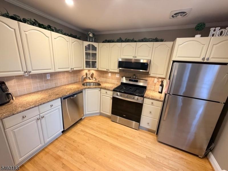 Kitchen2