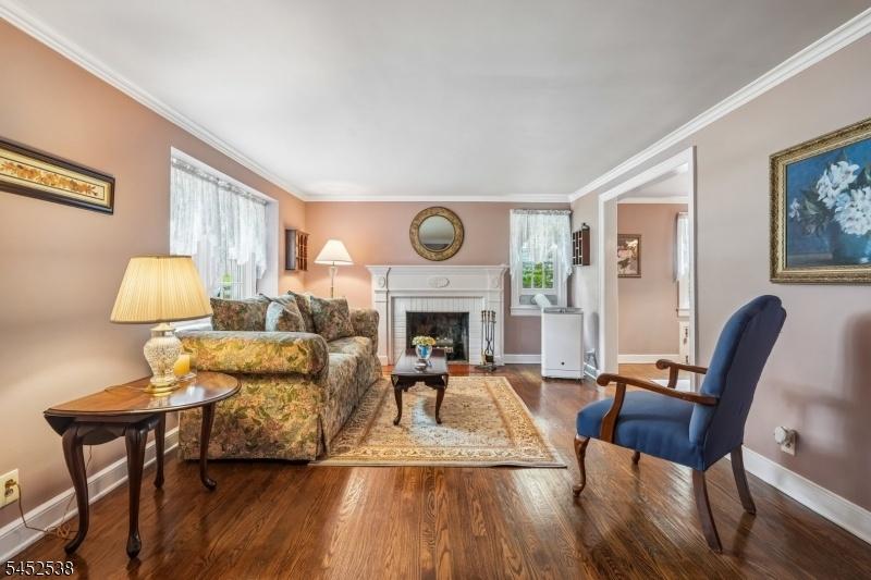 Living Room - wood Fireplace