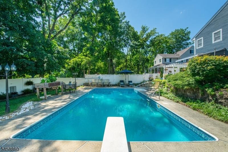 16x32 Heated I/G pool