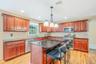 Natural Gas Cooking, Kitchen with Center Island