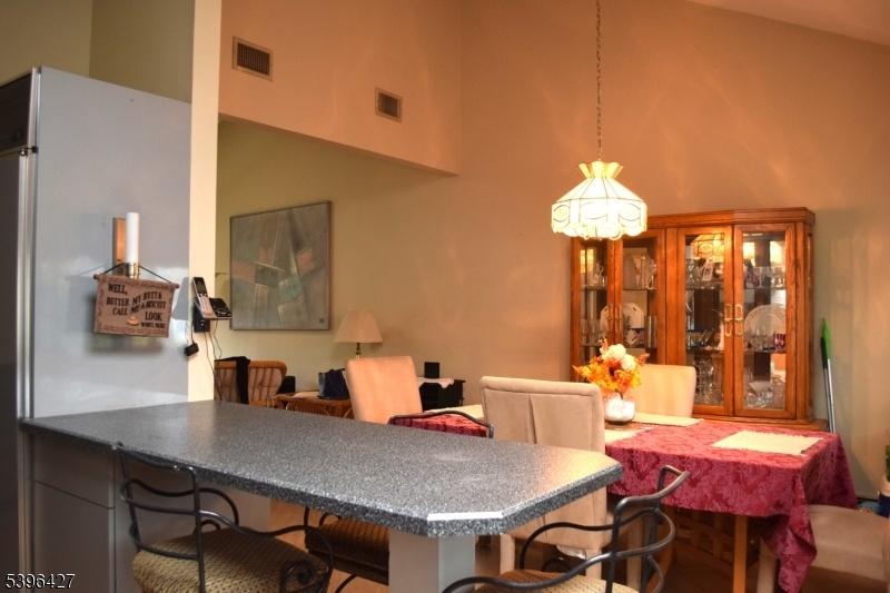 Breakfast bar