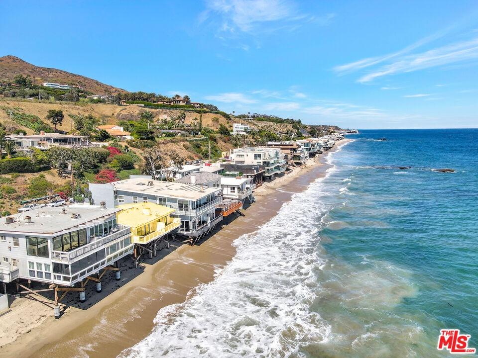 Malibu Road Coastling