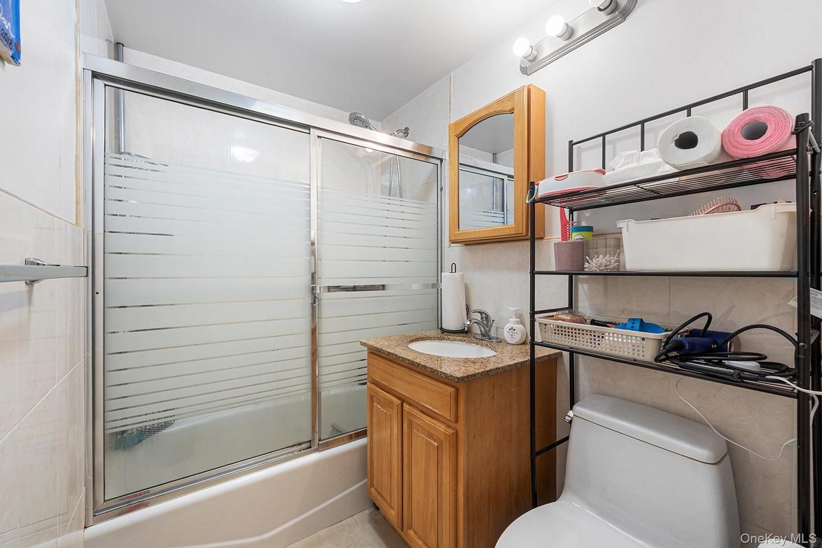 Primary ensuite bathroom