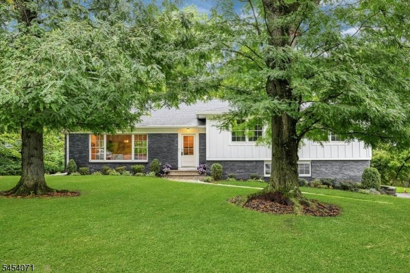 Lovely curb appeal