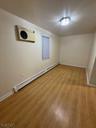 Alyea#2 Livingroom