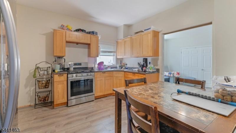 60 Welland Ave, Irvington, NJ