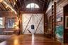 Barn