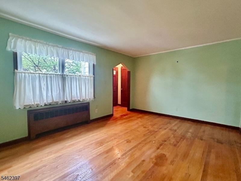 Living Room w/front entry