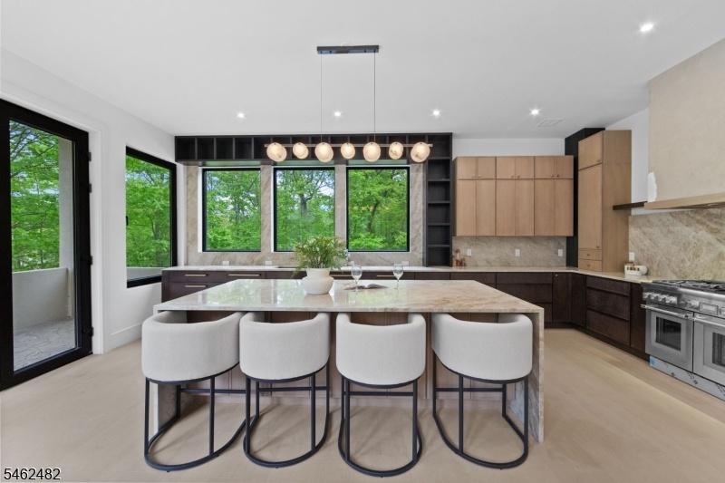 Eat In Kitchen