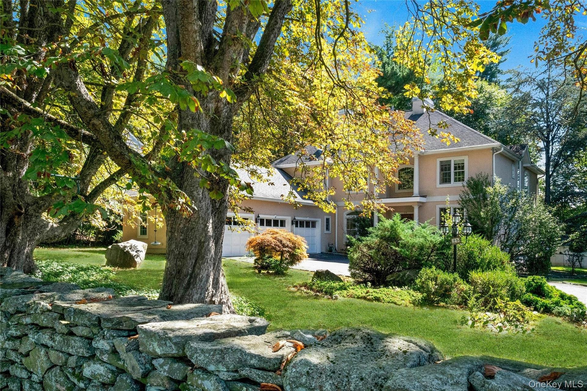 Welcome to 25 Riverview Rd