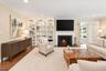8 - Living Room (3 of 5)