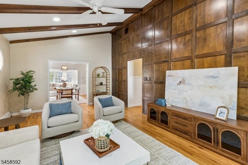 Livingroom2