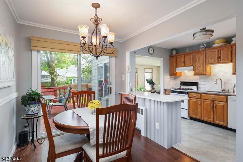 Kitchen, Dining room