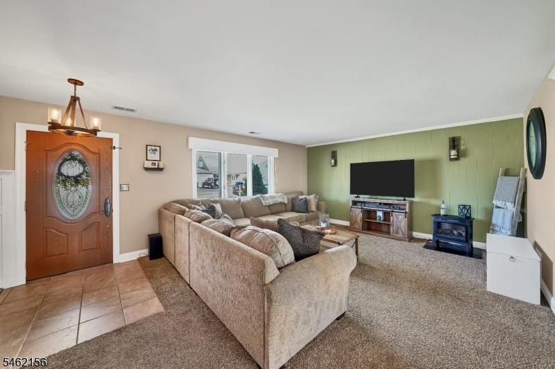 Entryway/Living Room
