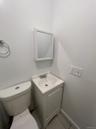 Apt 1