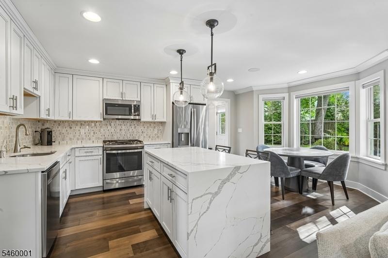 Renovated Eat in Kitchen